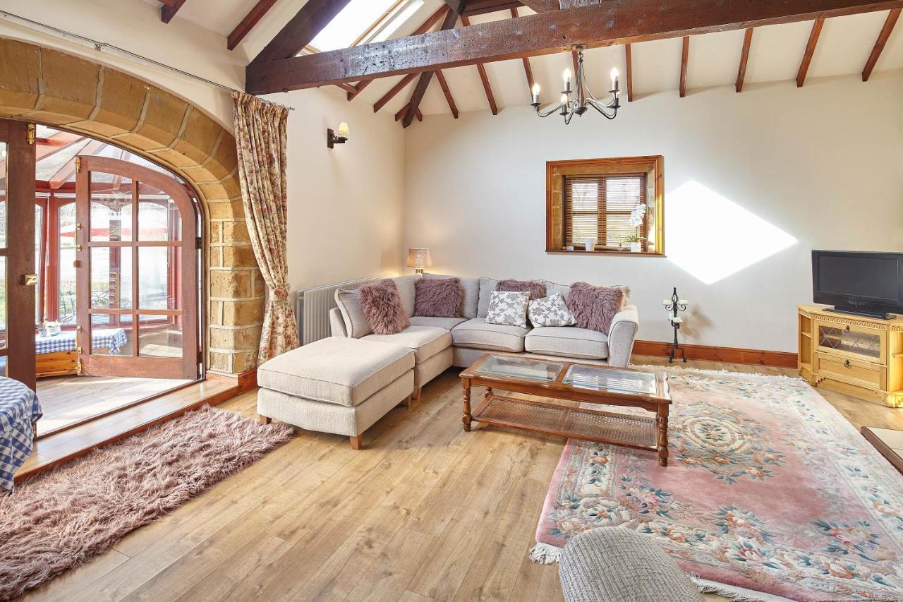 Host & Stay - The Arches Cottage Brotton Dış mekan fotoğraf